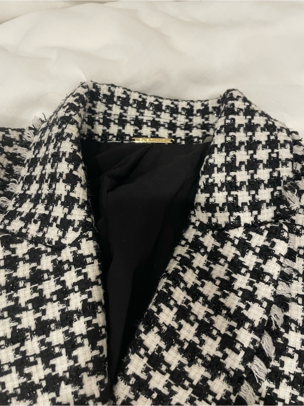 Ellie Tahari Black & White Houndstooth Double-Breasted Blazer (runs small) - Picture 2 of 2